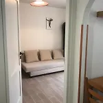 Vinny House *