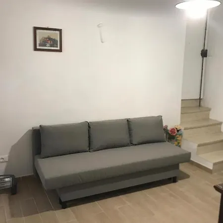 Vinny House * סנרמו